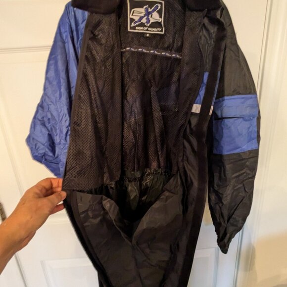 LIKE NEW EXL motorcycle rainsuit- size small - Picture 10 of 12